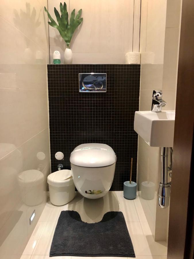 Apartman Suzanne Banska Bystrica Bagian luar foto