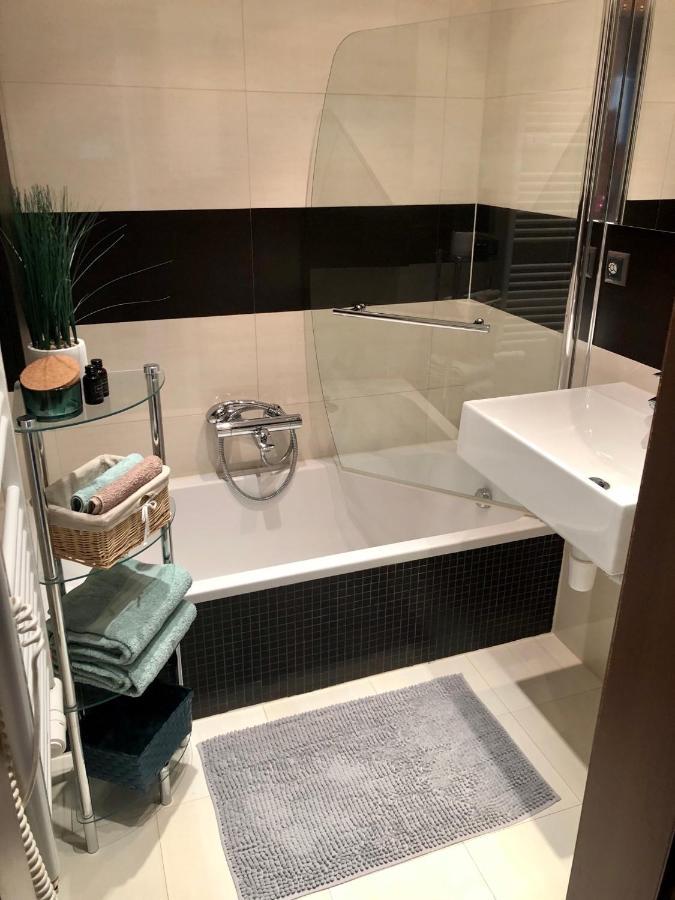 Apartman Suzanne Banska Bystrica Bagian luar foto